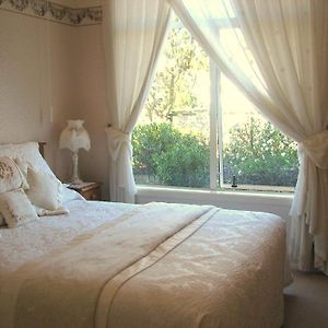 Honeymoon Suite